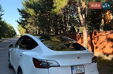 Позашляховик / Кросовер Tesla Model Y 2023 в Дніпрі