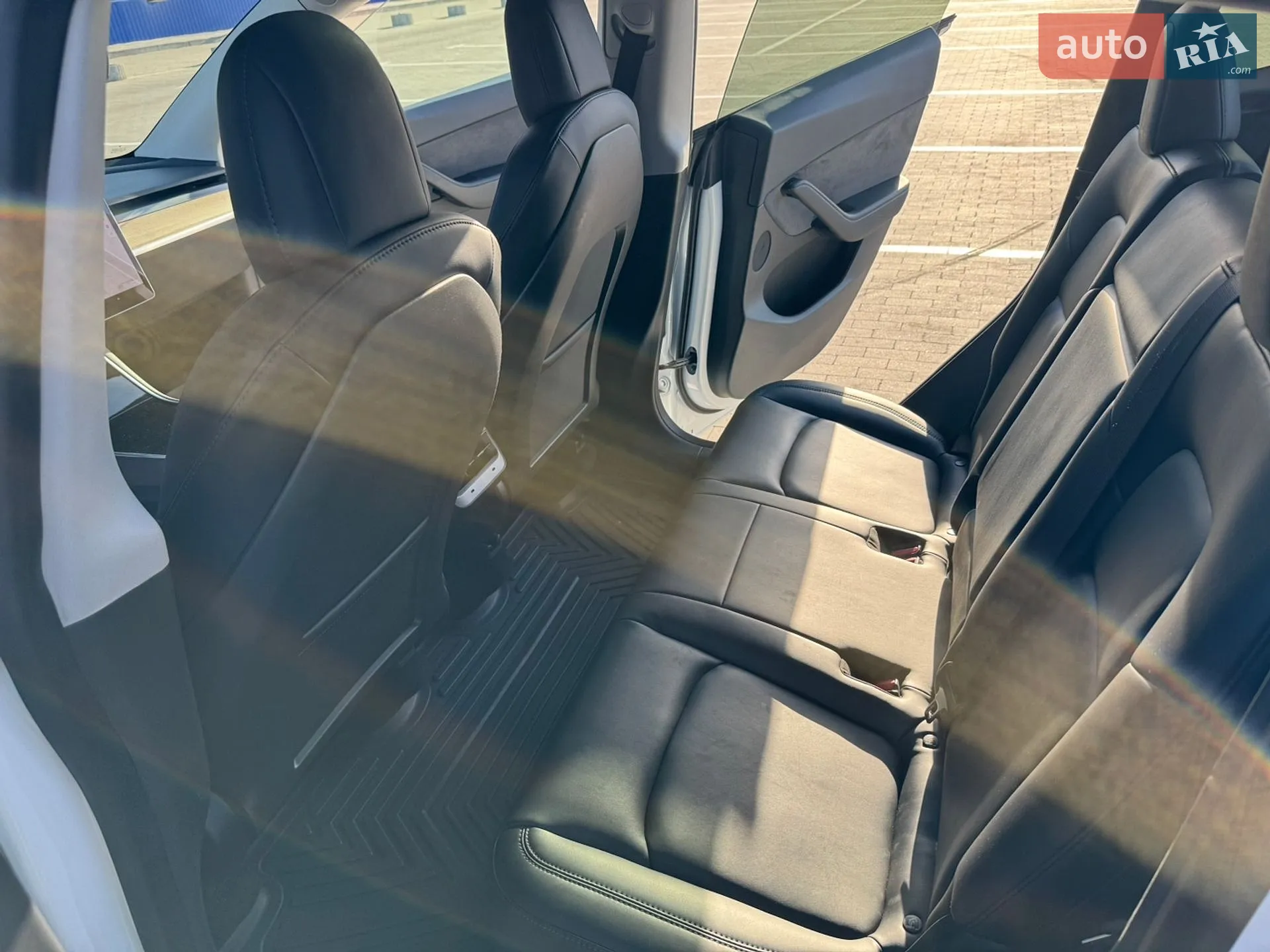 2020 Tesla Model Y - мініатюра 12