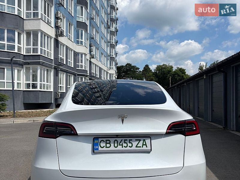 Внедорожник / Кроссовер Tesla Model Y 2023 в Чернигове