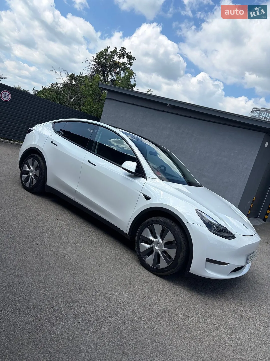 2023 Tesla Model Y - мініатюра 4