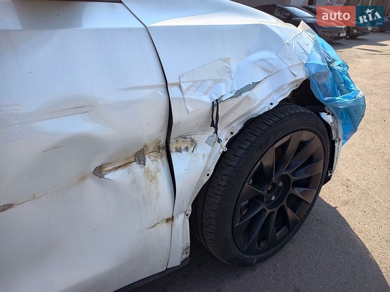 Внедорожник / Кроссовер Tesla Model Y 2022 в Киеве фото 23 Внедорожник / Кроссовер Tesla Model Y 2022 в Киеве