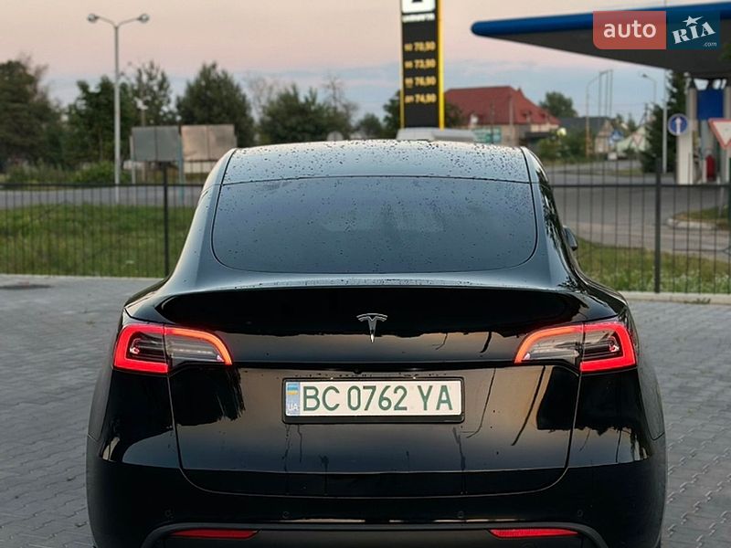 Внедорожник / Кроссовер Tesla Model Y 2020 в Львове
