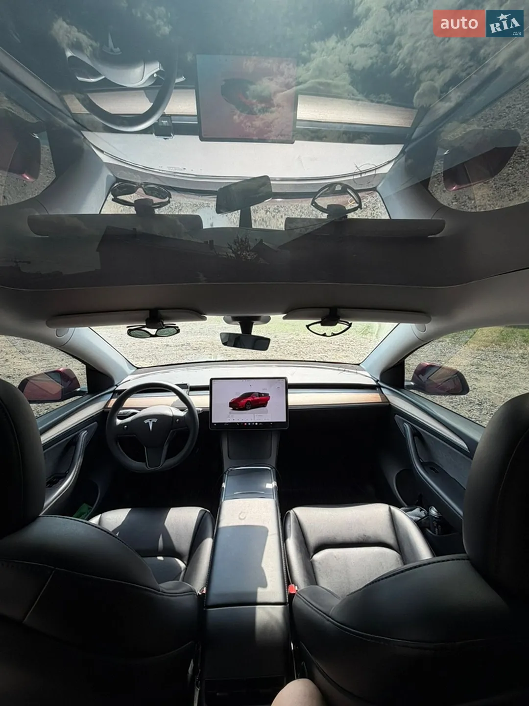 2025 Tesla Model Y - мініатюра 4