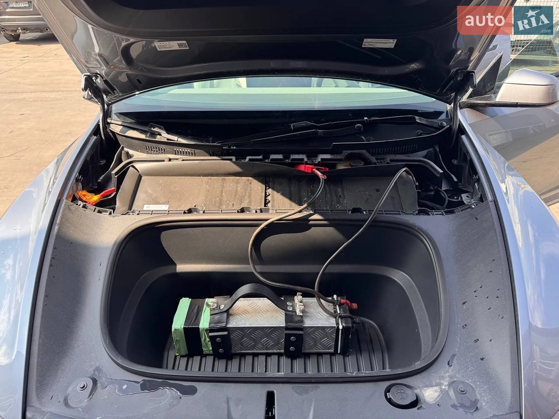 2025 Tesla Model Y - мініатюра 17