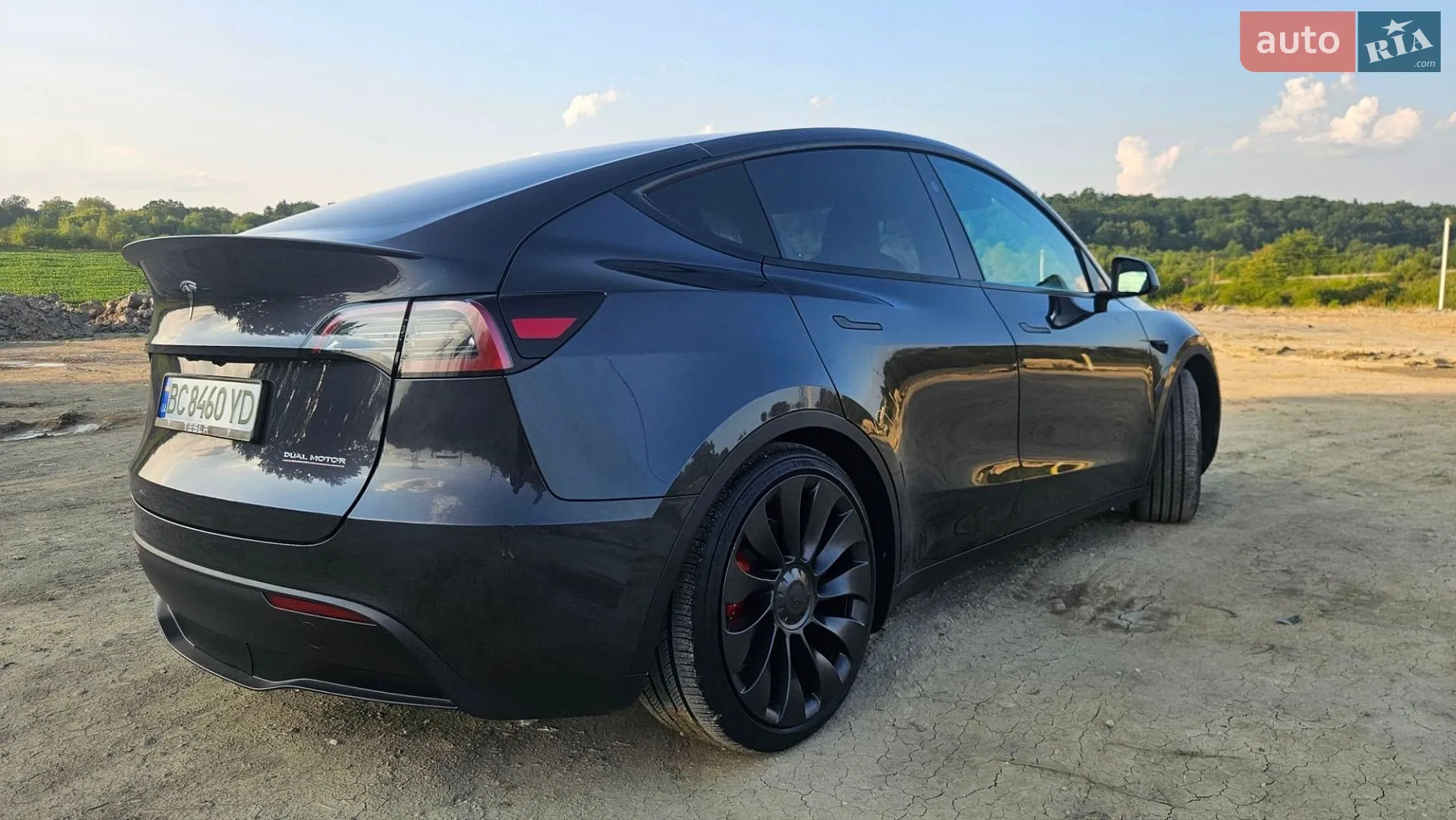 2024 Tesla Model Y - мініатюра 8