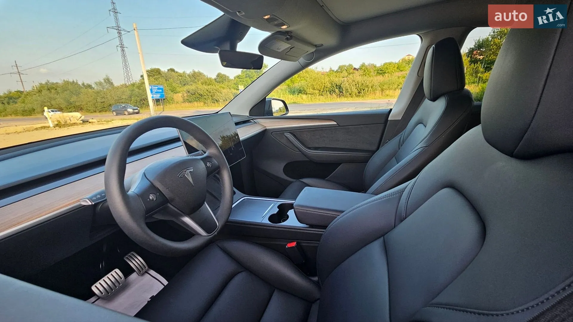 2024 Tesla Model Y - мініатюра 40