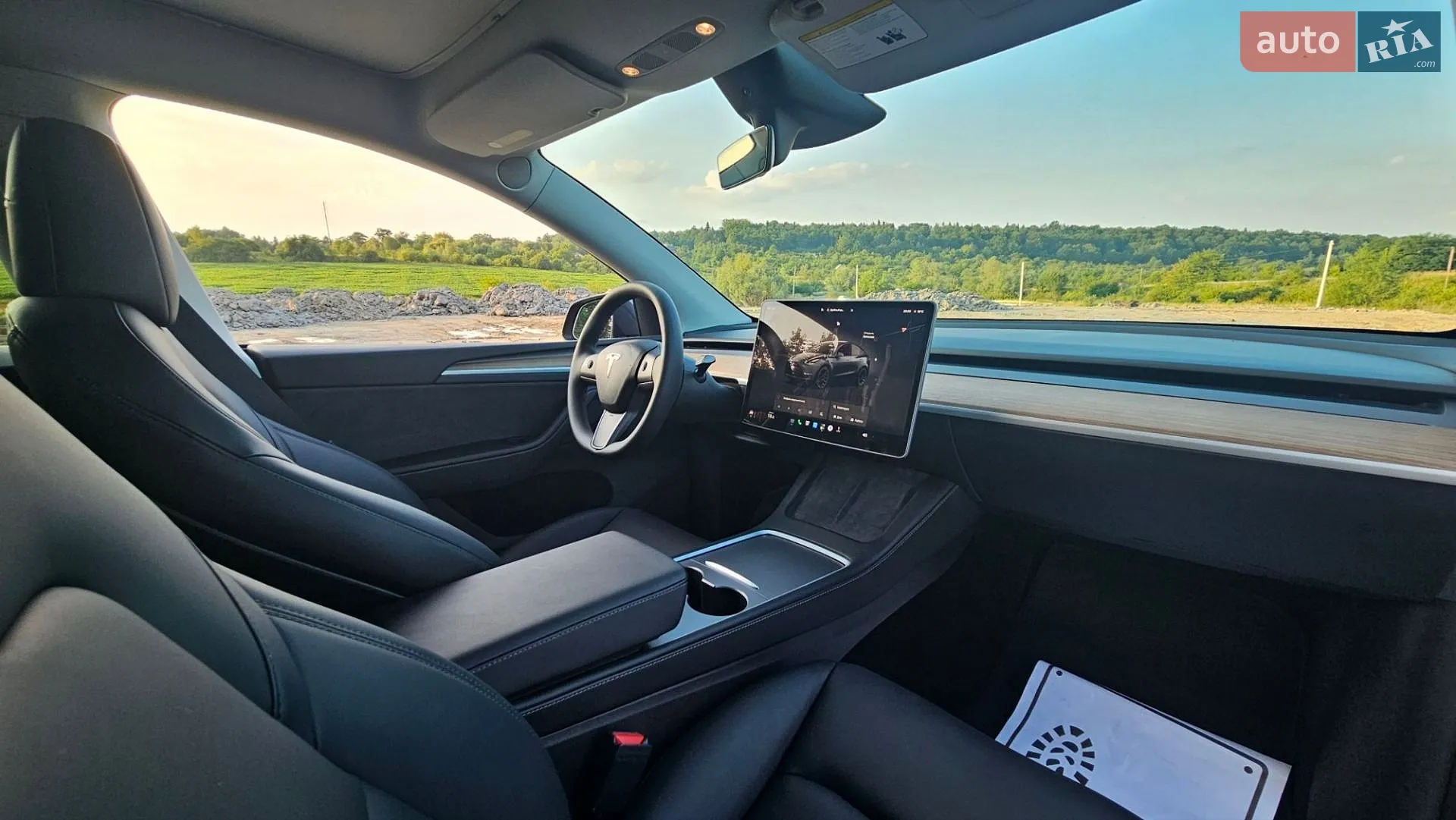 2024 Tesla Model Y - мініатюра 45