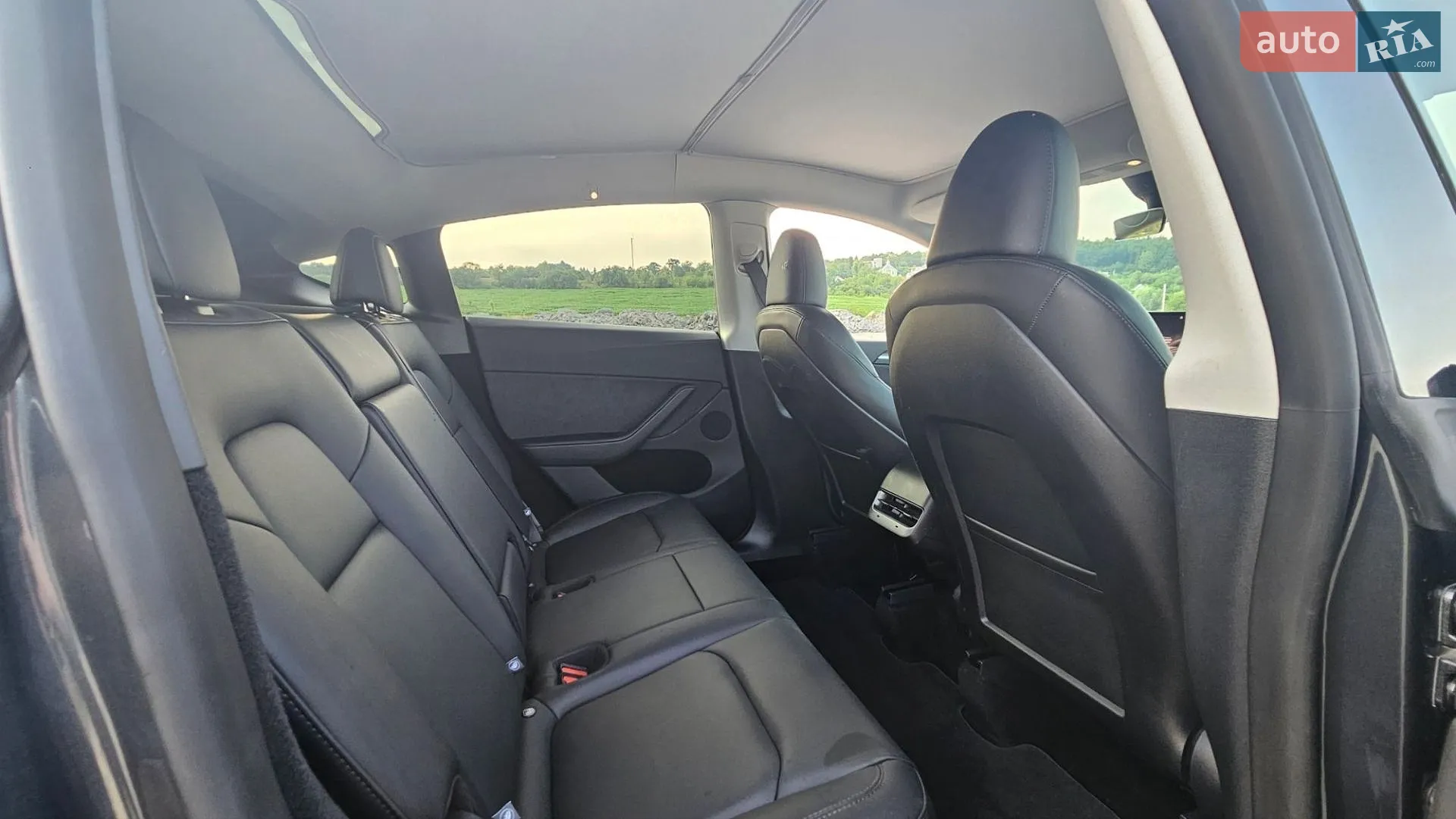 2024 Tesla Model Y - мініатюра 50