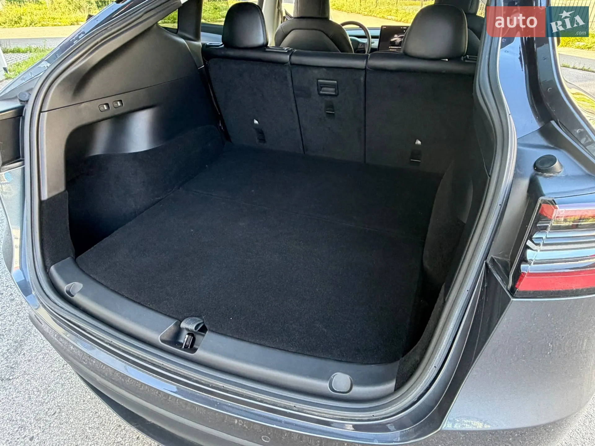 2022 Tesla Model Y - мініатюра 21