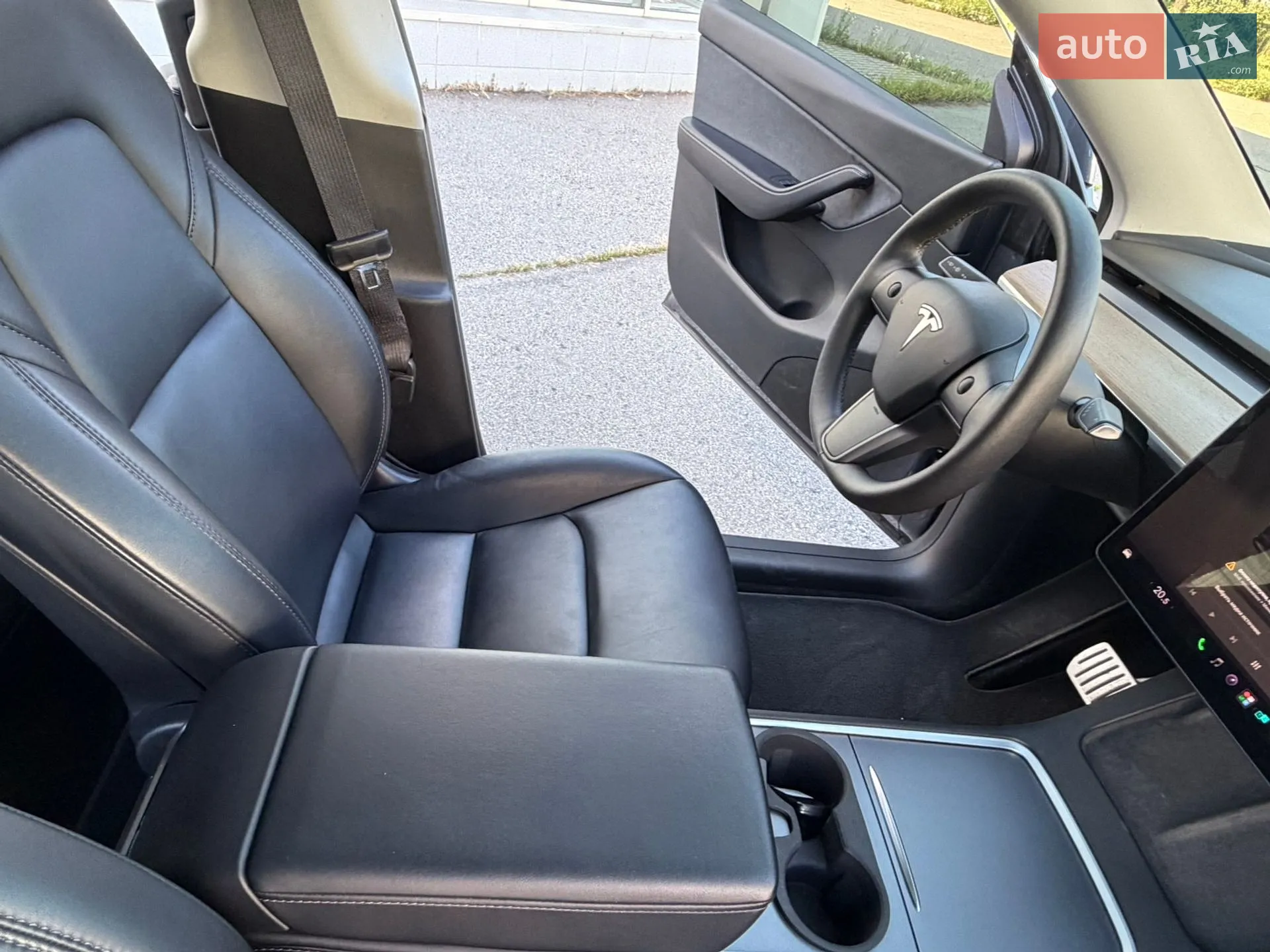 2022 Tesla Model Y - мініатюра 26