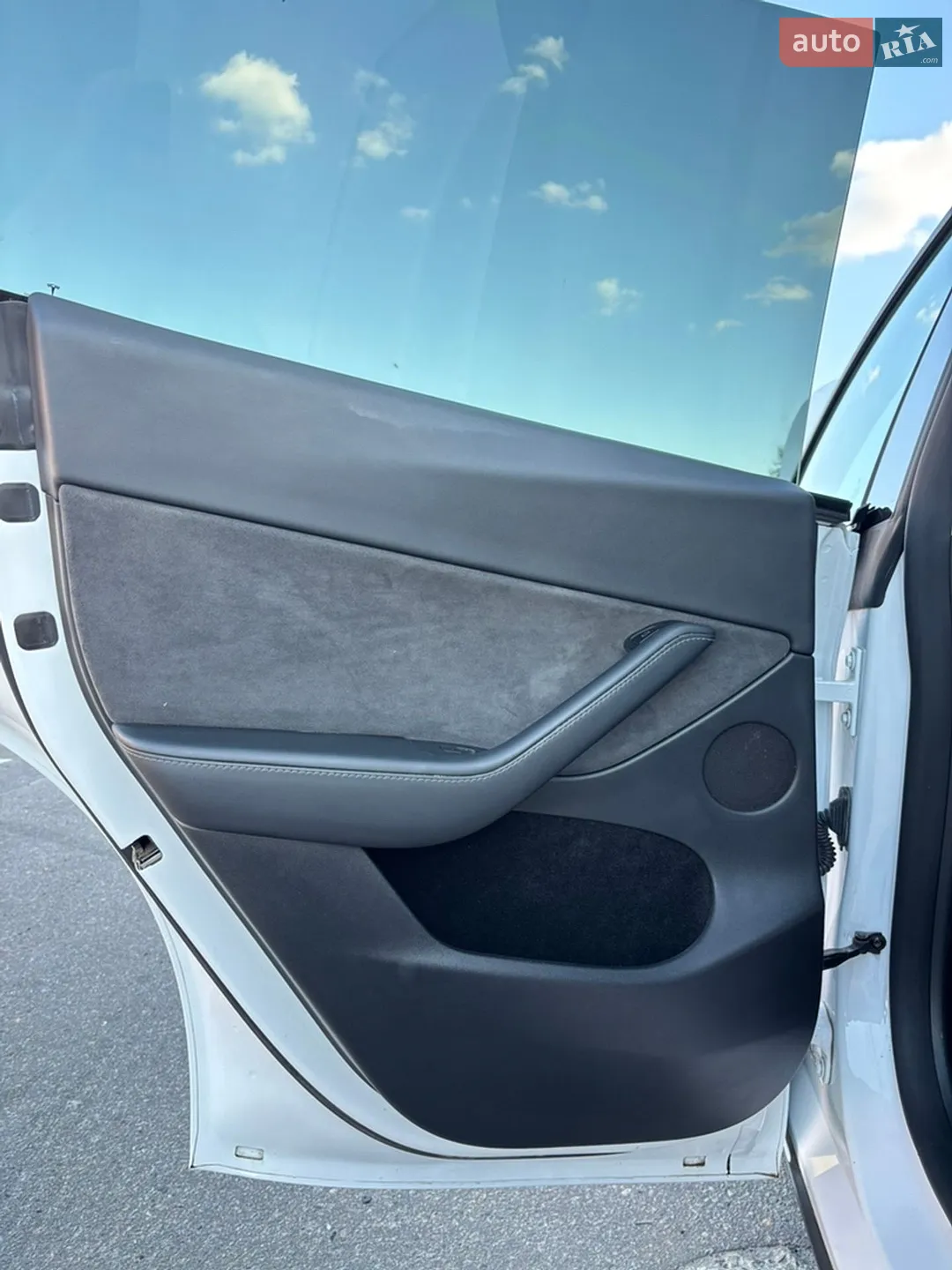 2023 Tesla Model Y - мініатюра 29
