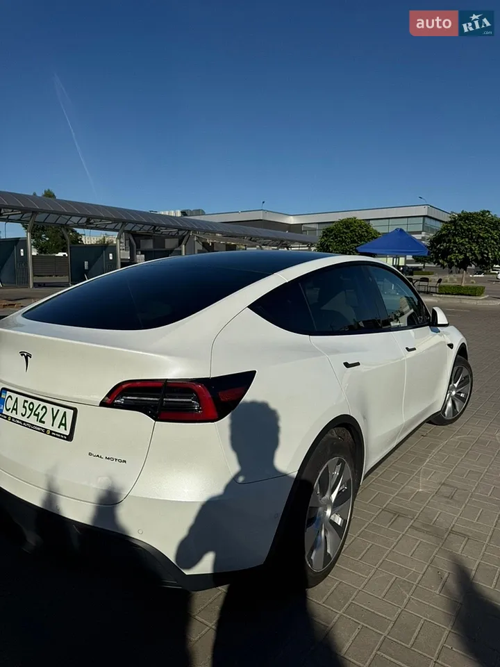 2023 Tesla Model Y - мініатюра 8