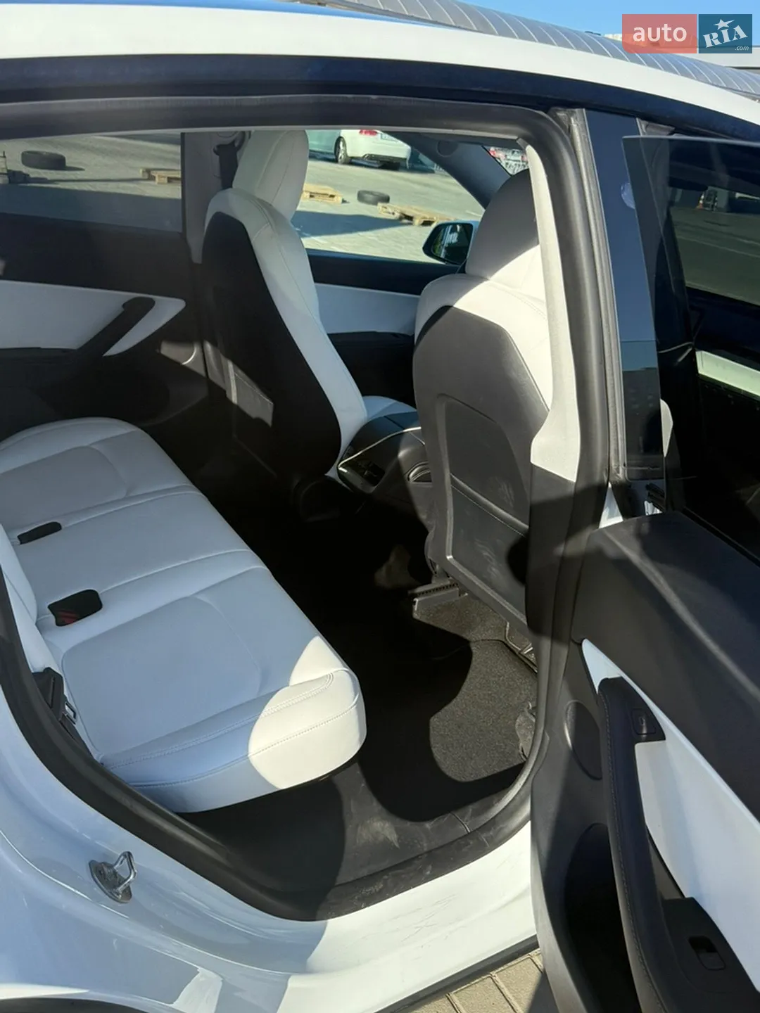 2022 Tesla Model Y - мініатюра 15