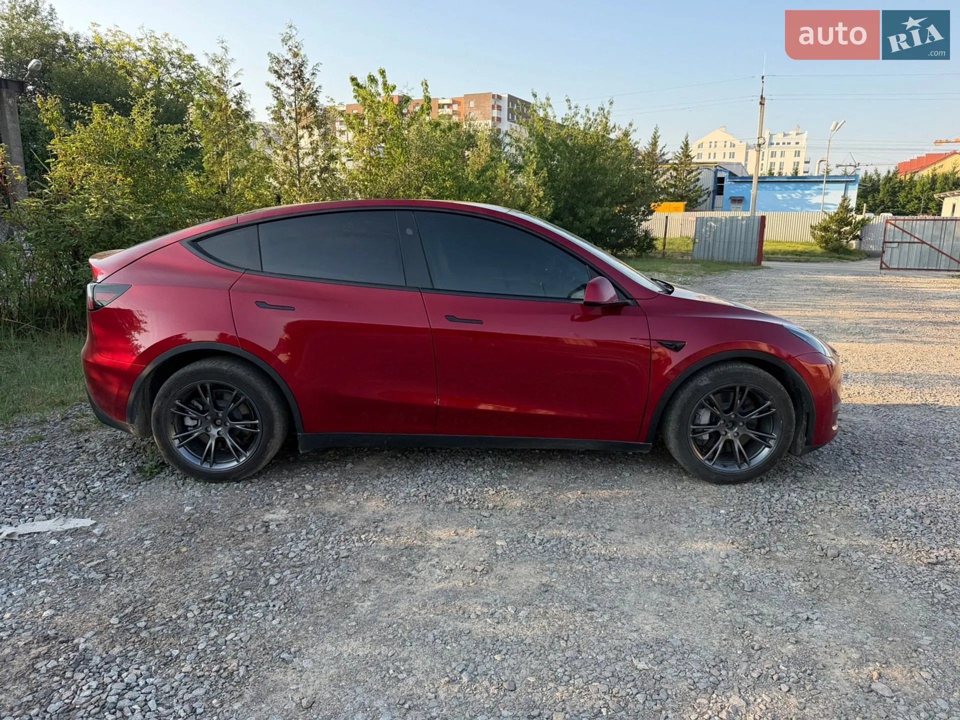 2025 Tesla Model Y - мініатюра 9