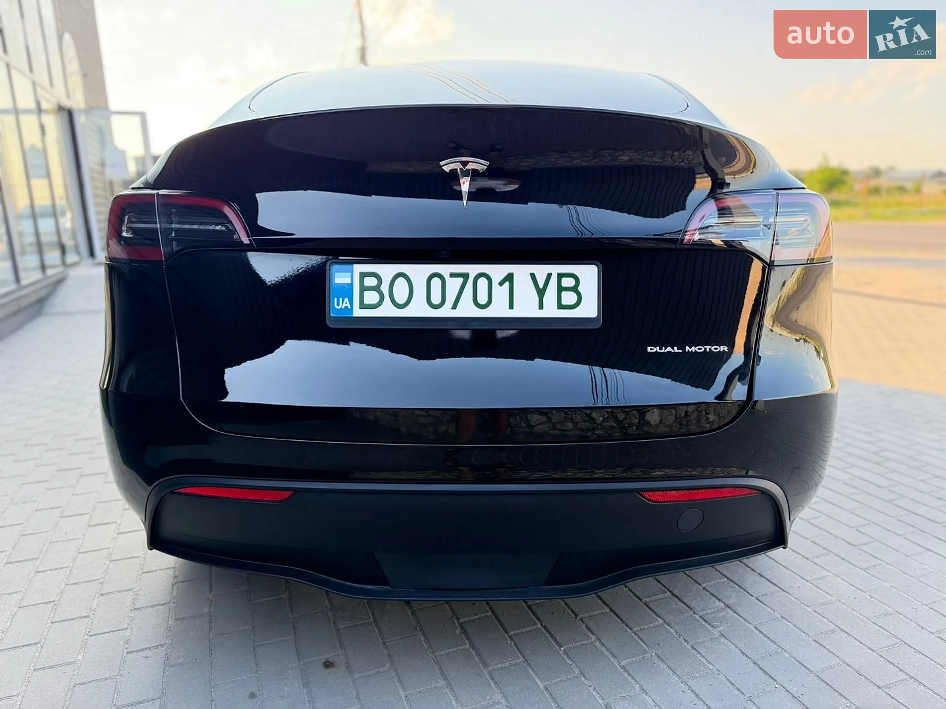 2024 Tesla Model Y - мініатюра 8