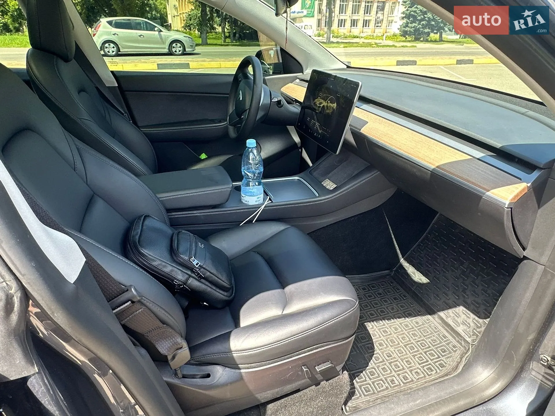 2022 Tesla Model Y - мініатюра 5
