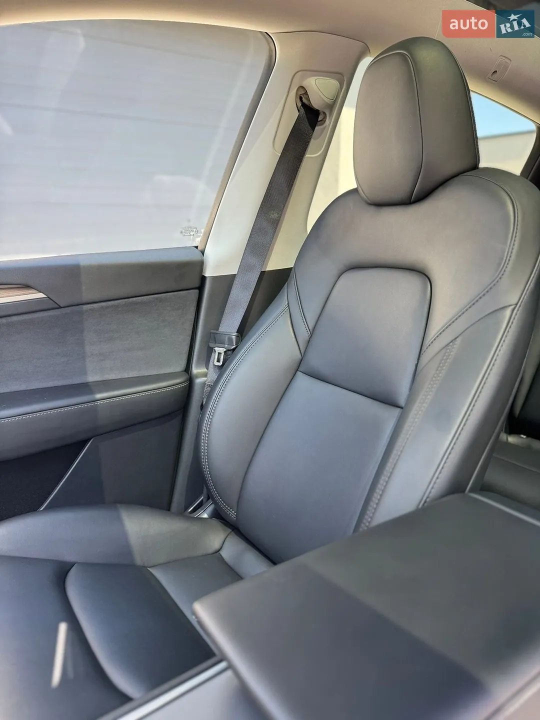 2023 Tesla Model Y - мініатюра 24