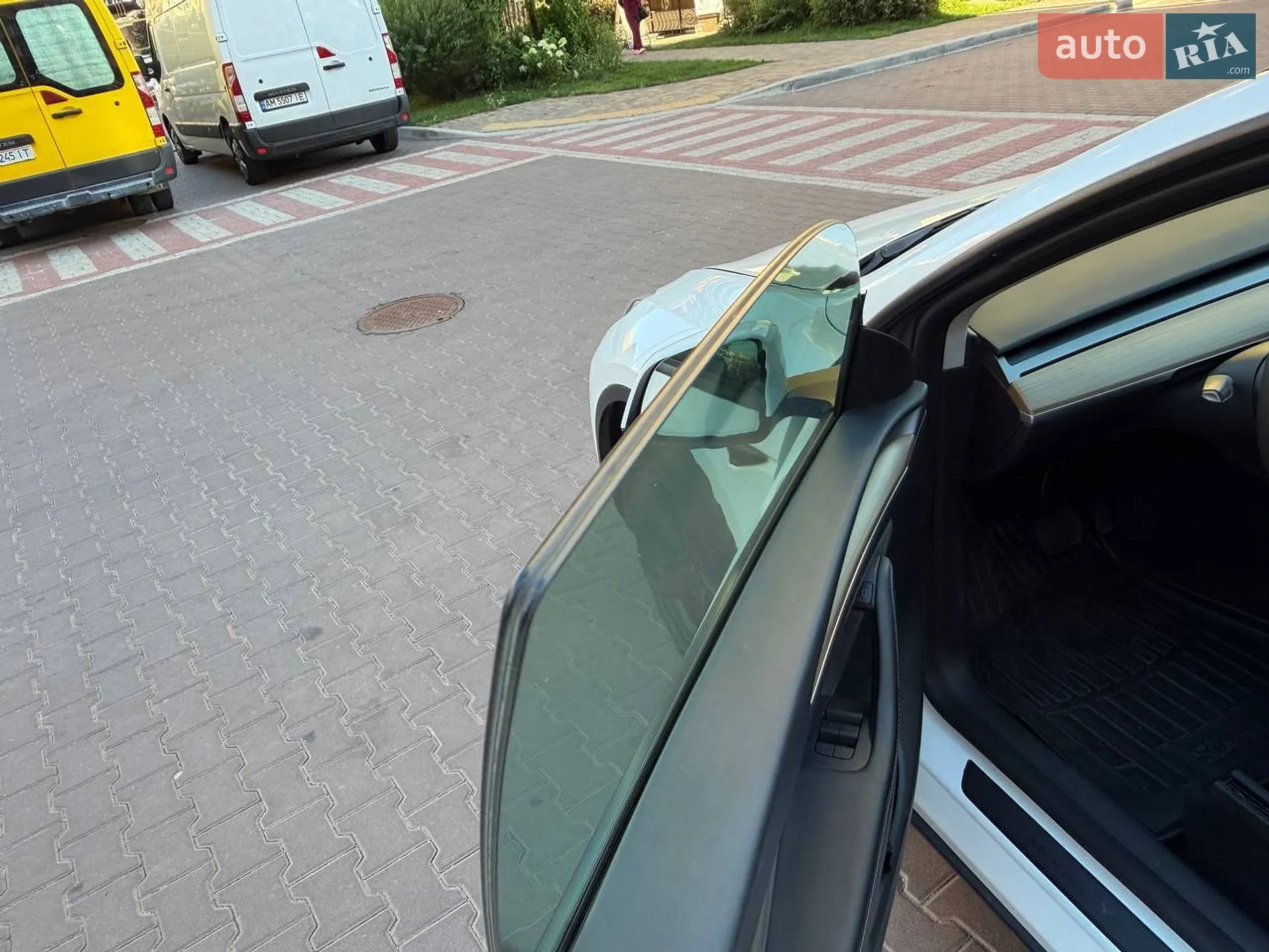 2022 Tesla Model Y - мініатюра 38
