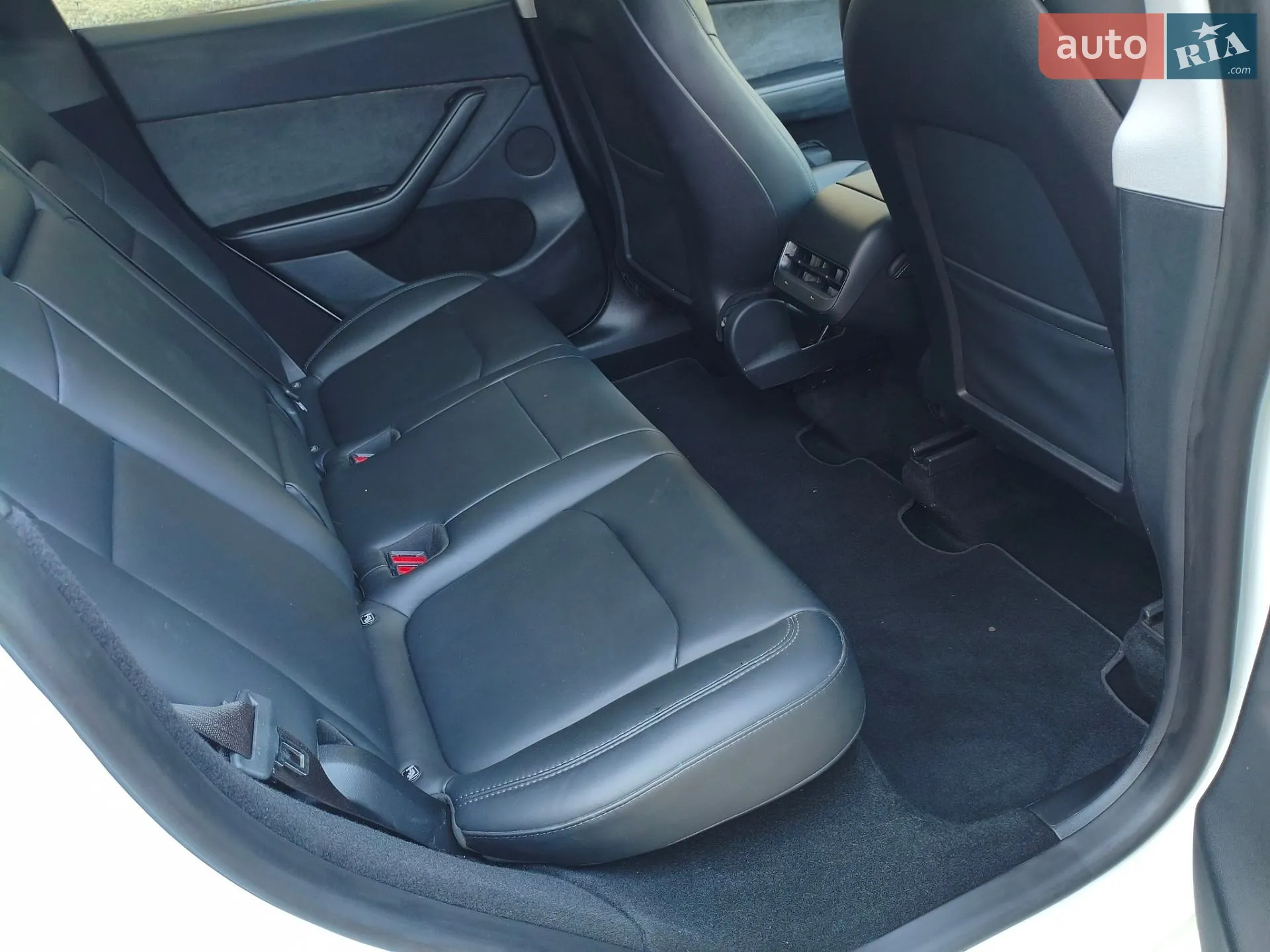 2023 Tesla Model Y - мініатюра 5