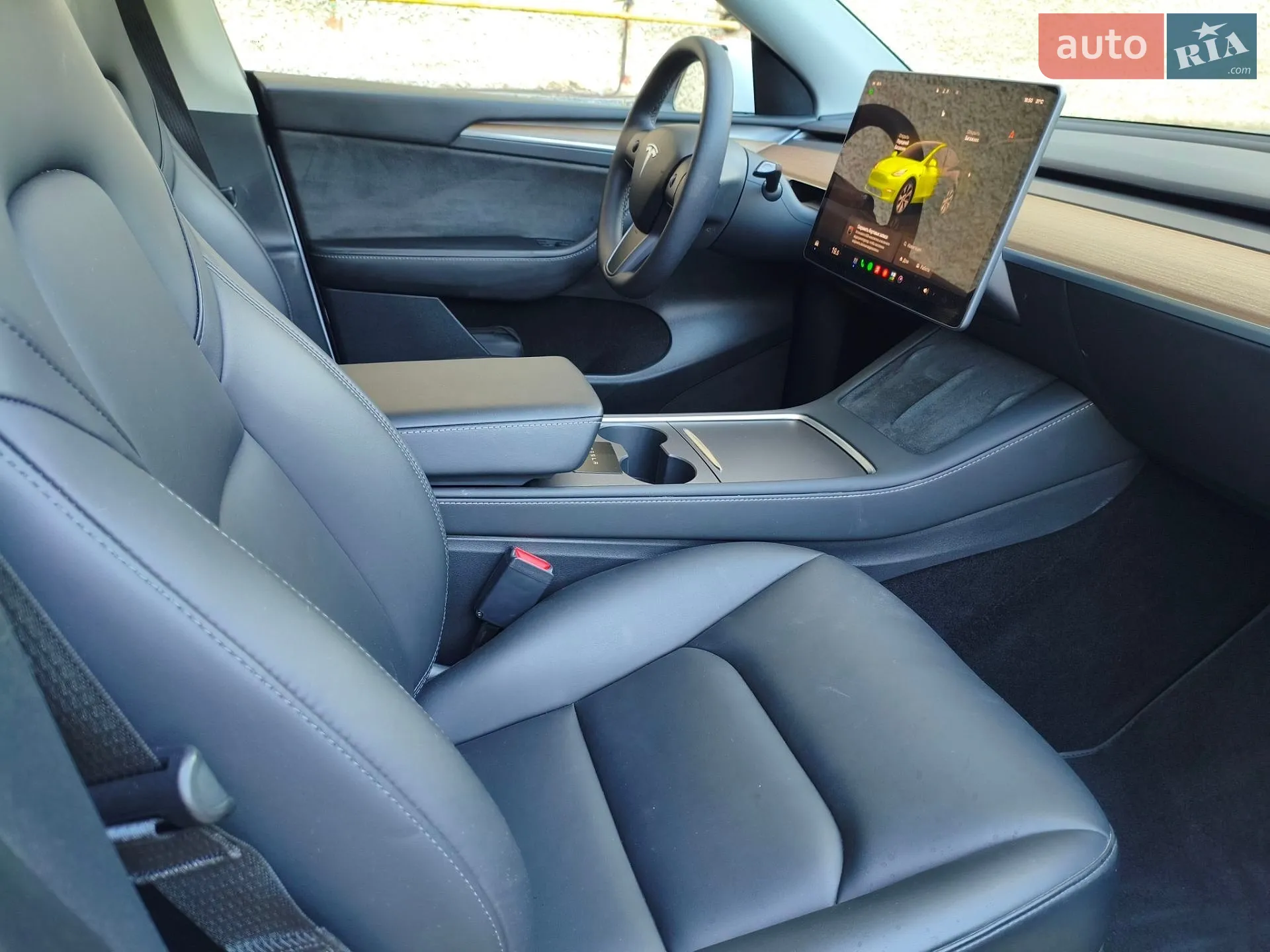 2023 Tesla Model Y - мініатюра 4