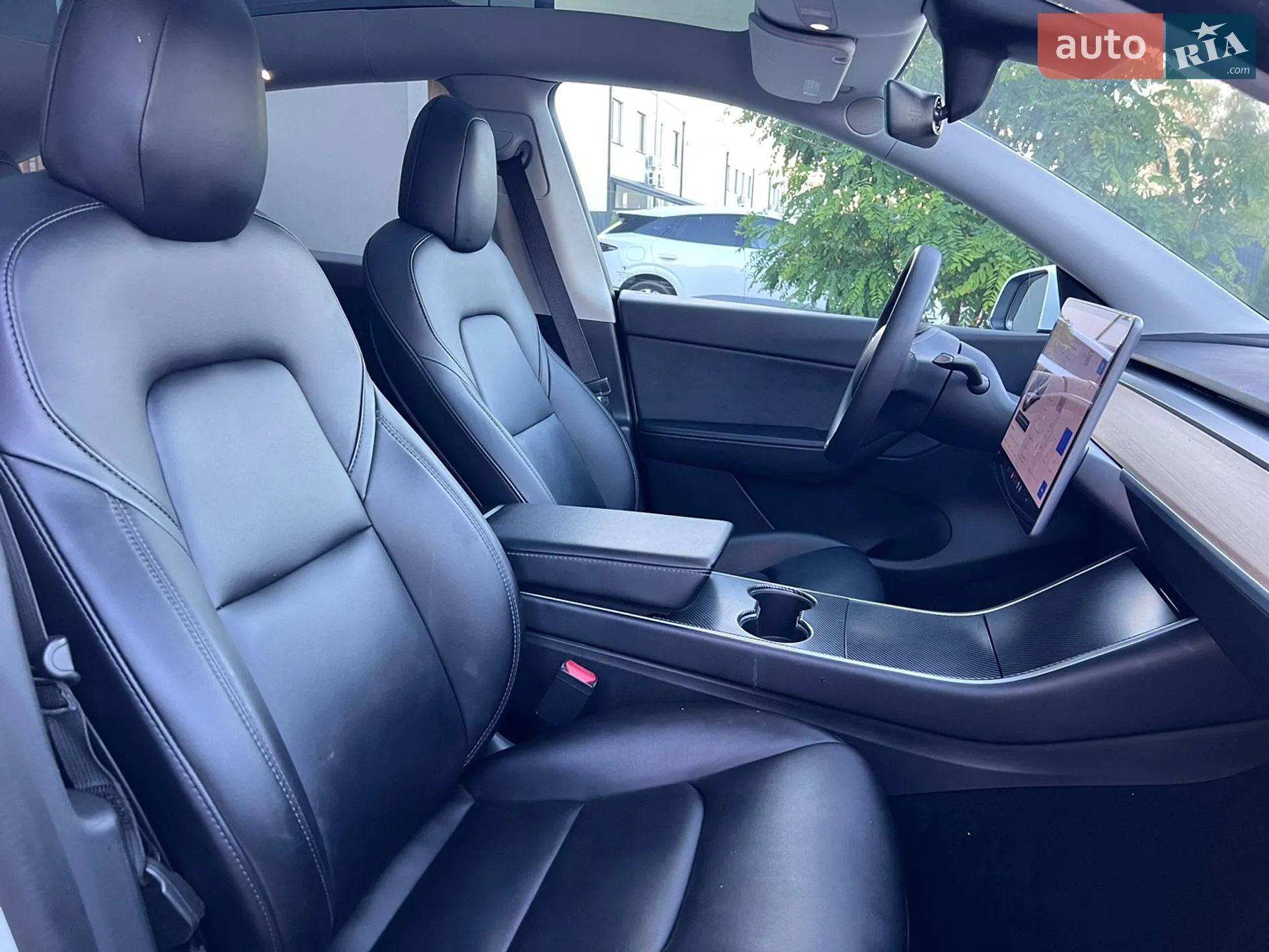 2020 Tesla Model Y - мініатюра 32