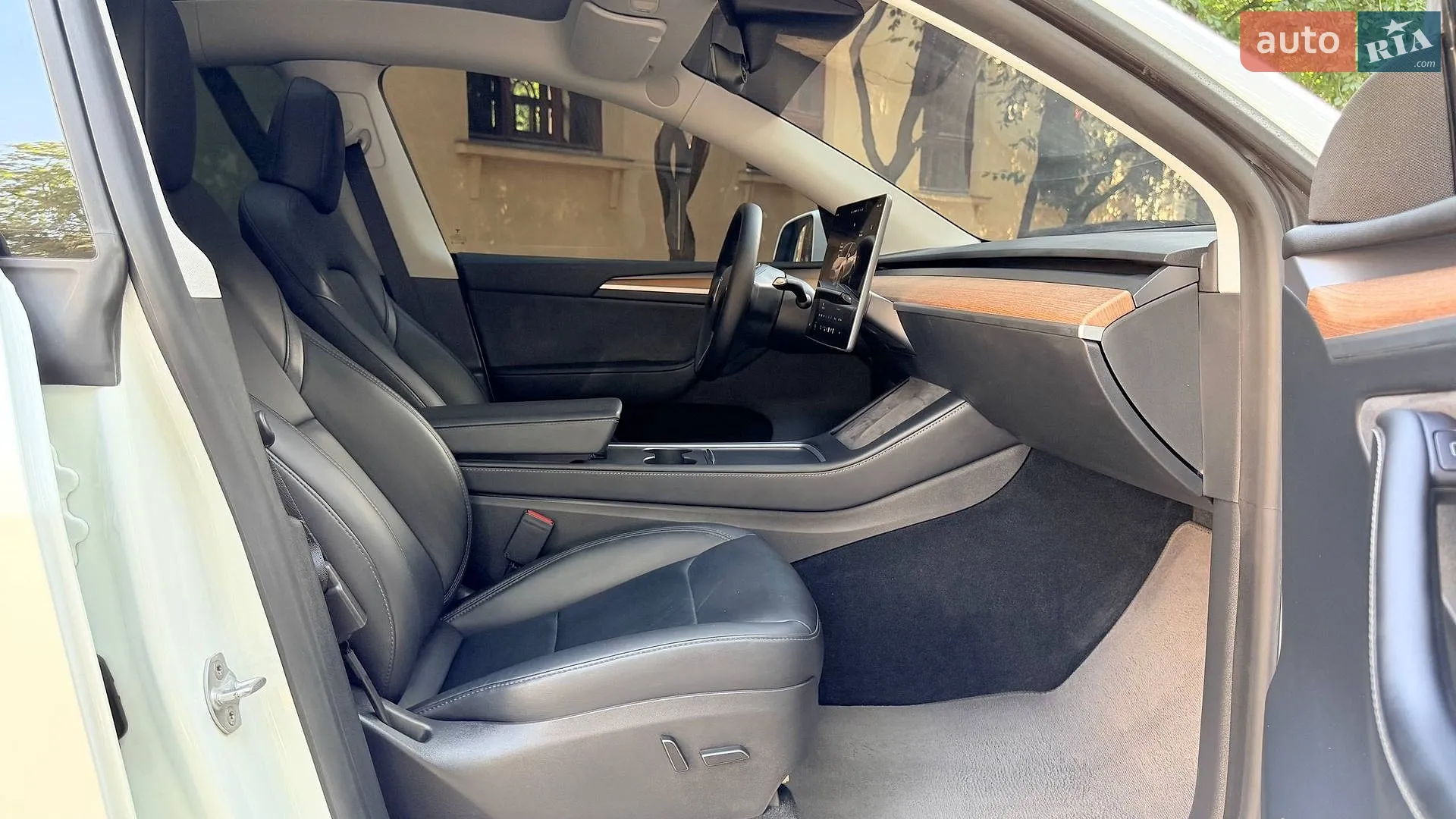 2022 Tesla Model Y - мініатюра 16