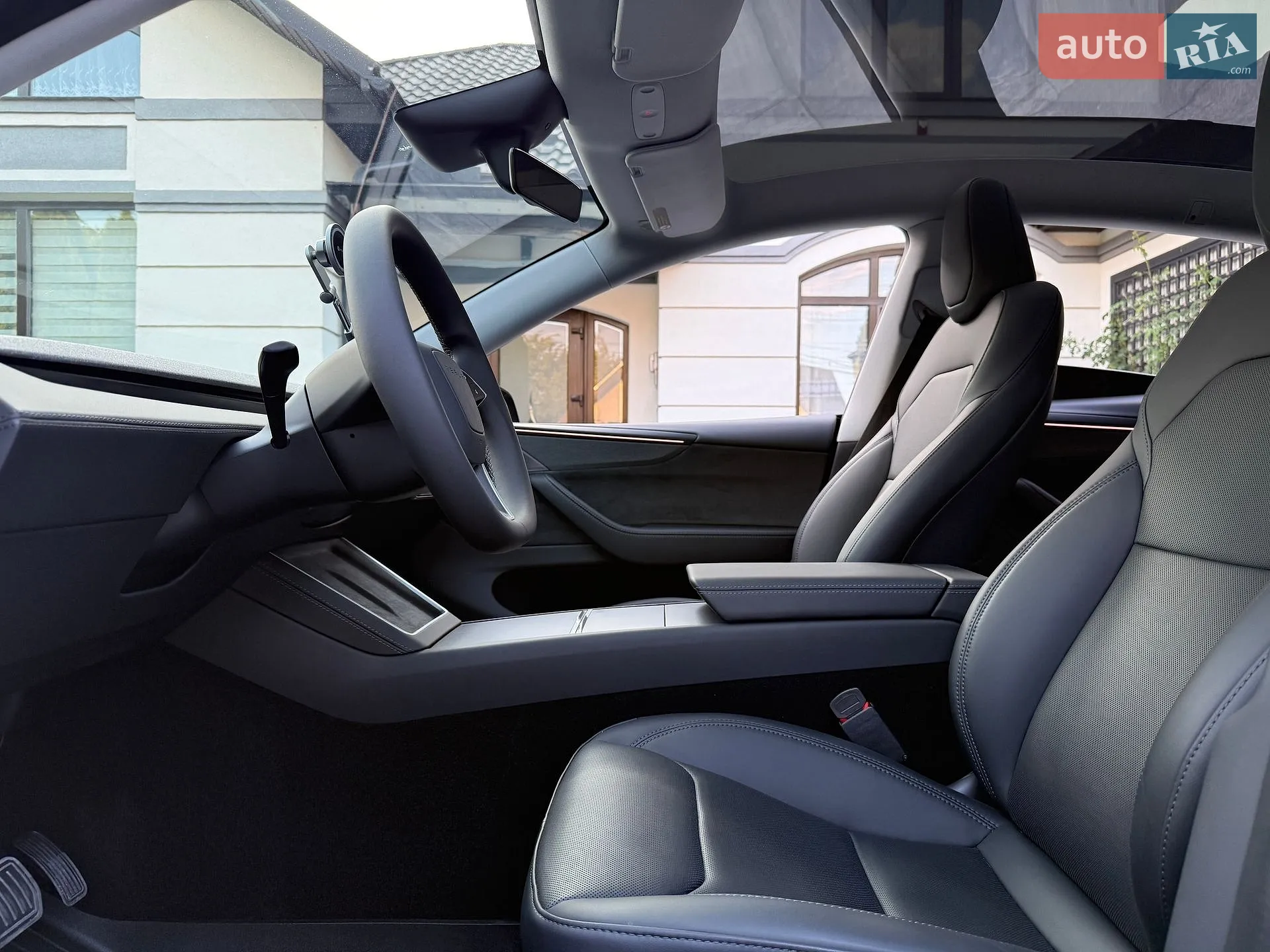 2025 Tesla Model Y - мініатюра 11