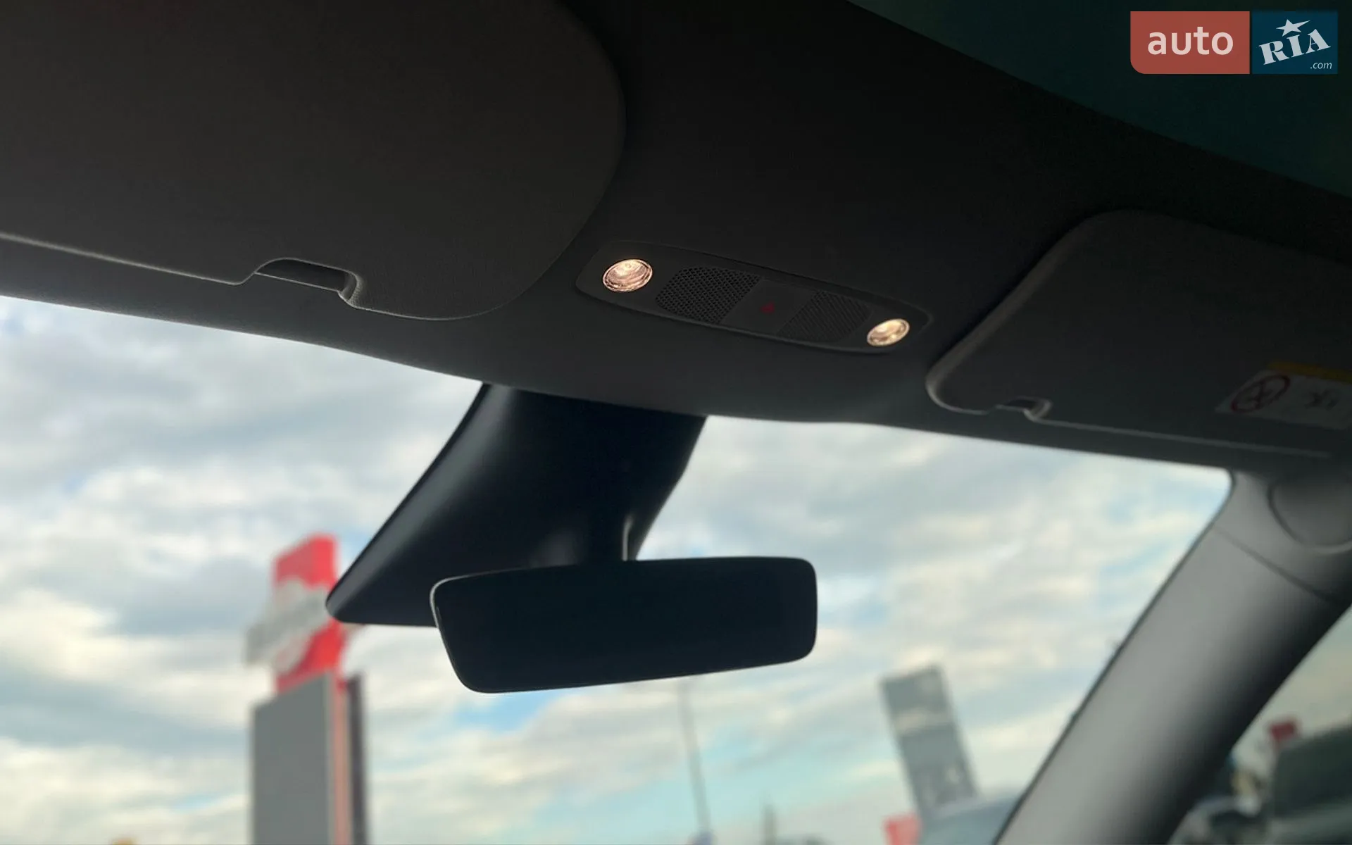 2022 Tesla Model Y - мініатюра 18