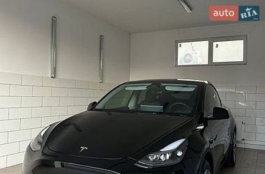 Позашляховик / Кросовер Tesla Model Y 2023 в Одесі фото 9 Позашляховик / Кросовер Tesla Model Y 2023 в Одесі