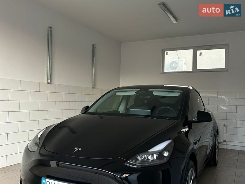 Позашляховик / Кросовер Tesla Model Y 2023 в Одесі фото 9 Позашляховик / Кросовер Tesla Model Y 2023 в Одесі