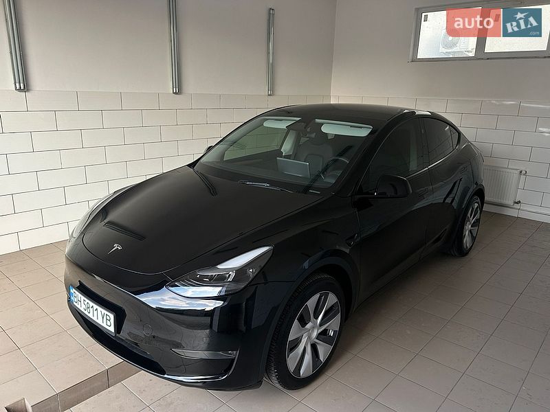 Позашляховик / Кросовер Tesla Model Y 2023 в Одесі фото 12 Позашляховик / Кросовер Tesla Model Y 2023 в Одесі
