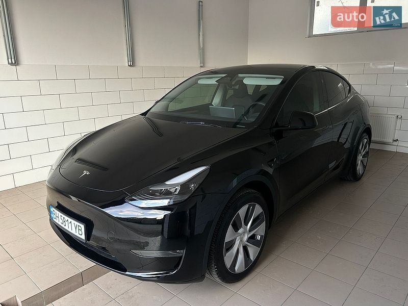 Позашляховик / Кросовер Tesla Model Y 2023 в Одесі фото 13 Позашляховик / Кросовер Tesla Model Y 2023 в Одесі