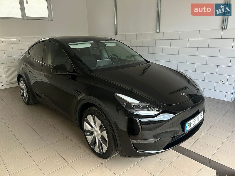 Позашляховик / Кросовер Tesla Model Y 2023 в Одесі фото Позашляховик / Кросовер Tesla Model Y 2023 в Одесі