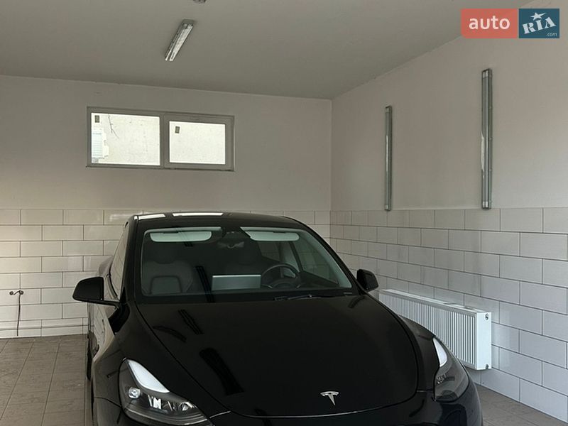 Позашляховик / Кросовер Tesla Model Y 2023 в Одесі фото 15 Позашляховик / Кросовер Tesla Model Y 2023 в Одесі