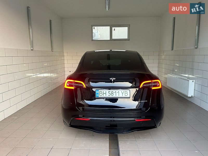 Позашляховик / Кросовер Tesla Model Y 2023 в Одесі фото 20 Позашляховик / Кросовер Tesla Model Y 2023 в Одесі