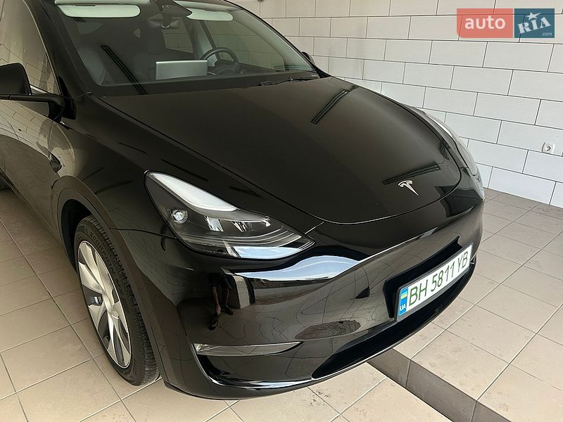 Позашляховик / Кросовер Tesla Model Y 2023 в Одесі фото 17 Позашляховик / Кросовер Tesla Model Y 2023 в Одесі
