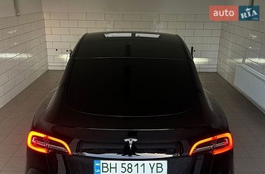 Позашляховик / Кросовер Tesla Model Y 2023 в Одесі фото 25 Позашляховик / Кросовер Tesla Model Y 2023 в Одесі