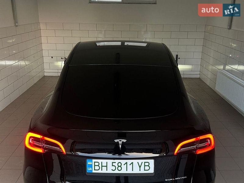 Позашляховик / Кросовер Tesla Model Y 2023 в Одесі фото 25 Позашляховик / Кросовер Tesla Model Y 2023 в Одесі