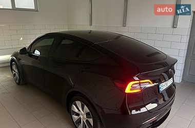 Позашляховик / Кросовер Tesla Model Y 2023 в Одесі фото 24 Позашляховик / Кросовер Tesla Model Y 2023 в Одесі