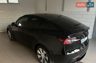Позашляховик / Кросовер Tesla Model Y 2023 в Одесі фото 32 Позашляховик / Кросовер Tesla Model Y 2023 в Одесі