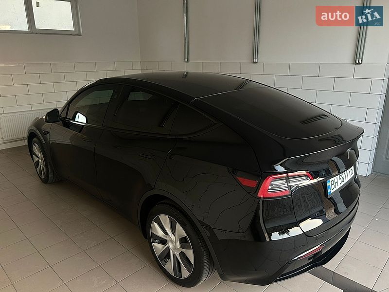Позашляховик / Кросовер Tesla Model Y 2023 в Одесі фото 32 Позашляховик / Кросовер Tesla Model Y 2023 в Одесі