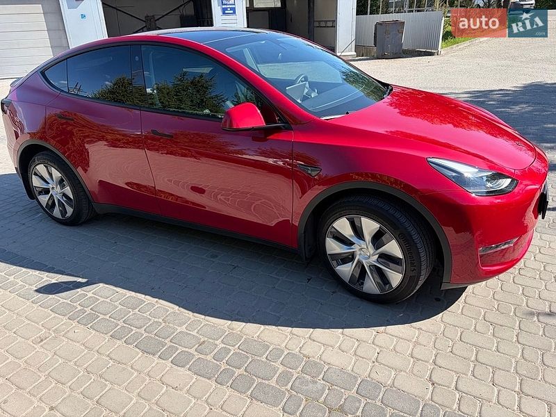 Внедорожник / Кроссовер Tesla Model Y 2023 в Виннице