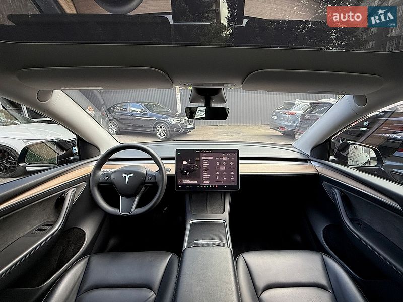 Позашляховик / Кросовер Tesla Model Y 2023 в Києві