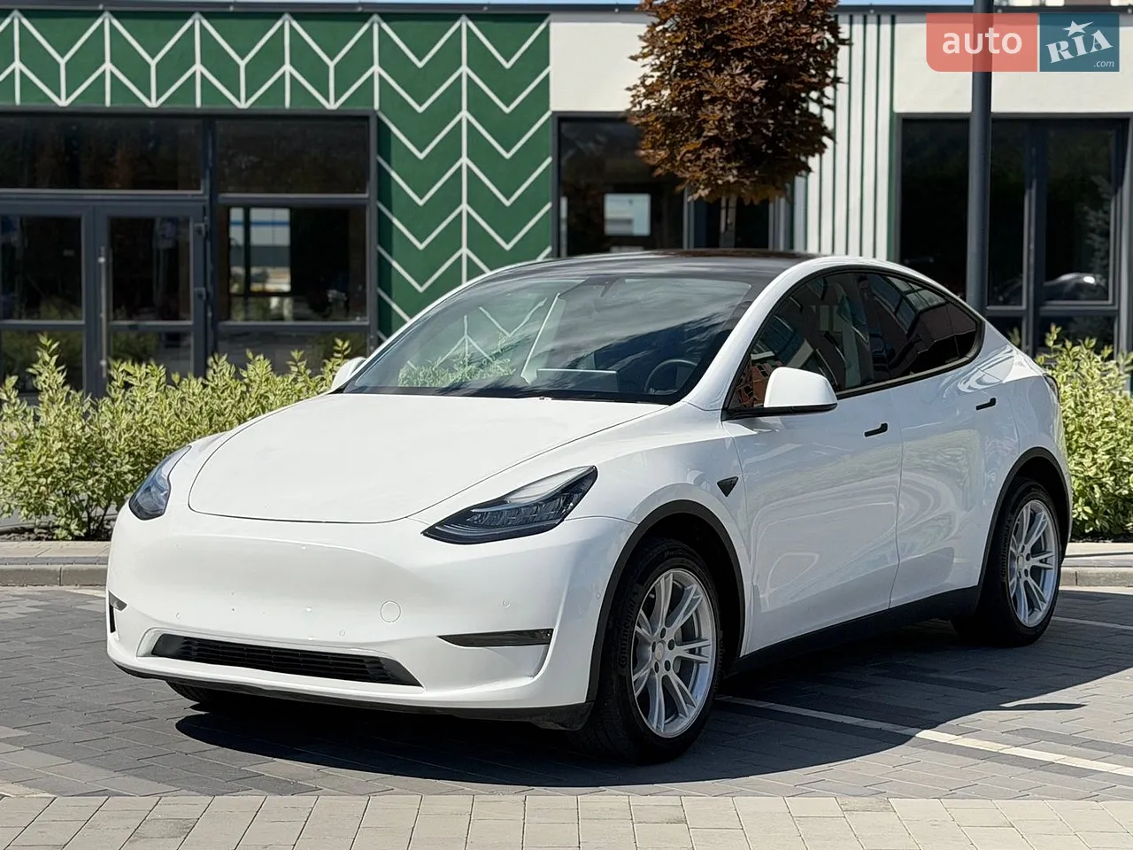 2019 Jaguar I-Pace - мініатюра 26