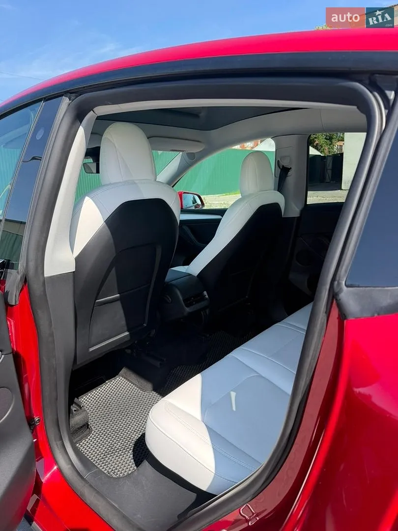 2022 Tesla Model Y - мініатюра 9