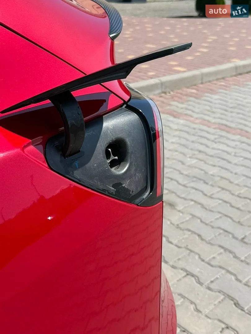 2022 Tesla Model Y - мініатюра 8
