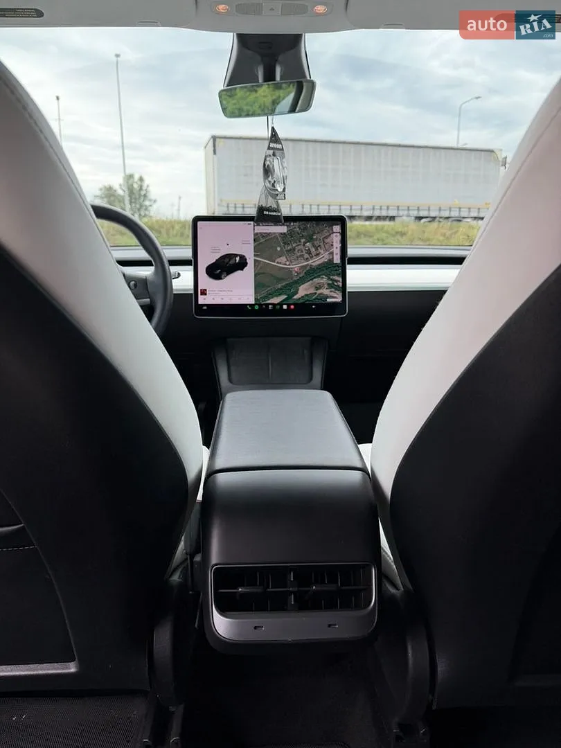 2021 Tesla Model Y - мініатюра 32