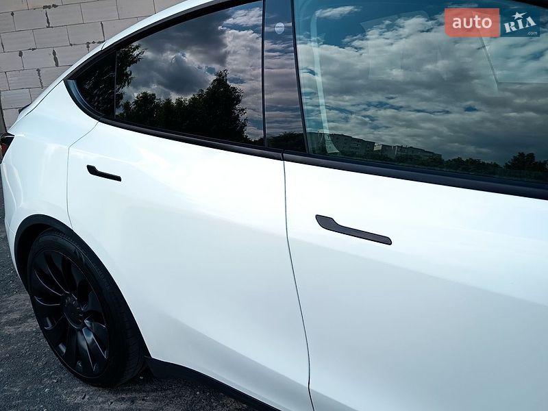 Позашляховик / Кросовер Tesla Model Y 2022 в Хмельницькому