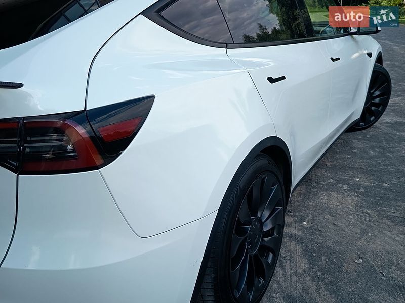 Позашляховик / Кросовер Tesla Model Y 2022 в Хмельницькому