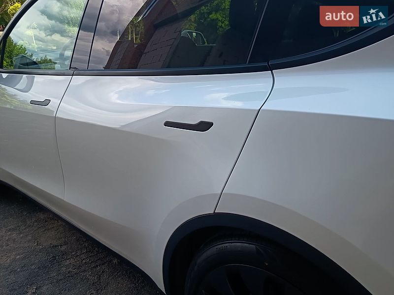 Позашляховик / Кросовер Tesla Model Y 2022 в Хмельницькому